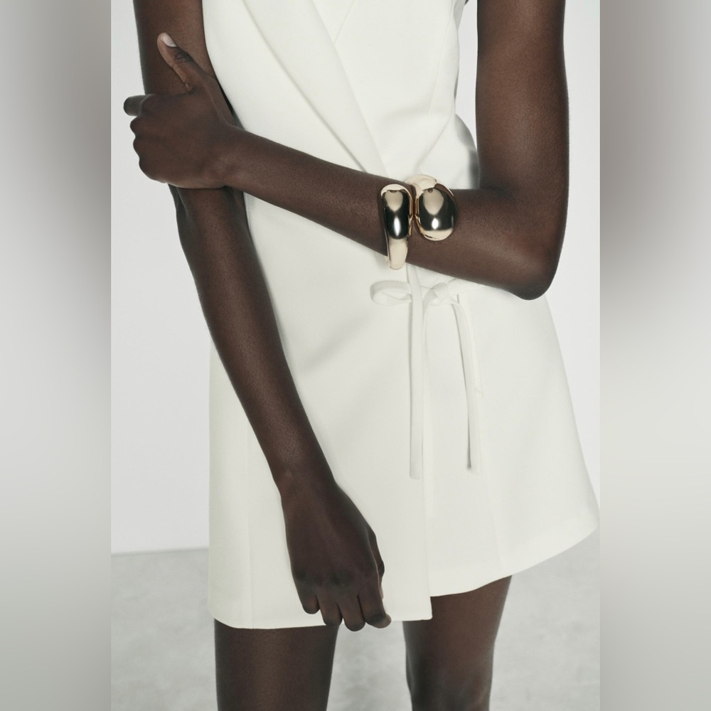 Zara Gold Twisted Metal Cuff Chunky Bracelet